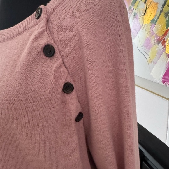 Abercrombie & Fitch Pink Crew Neck Sweater. Ptp 22” lenght 23,5” - Picture 2 of 5